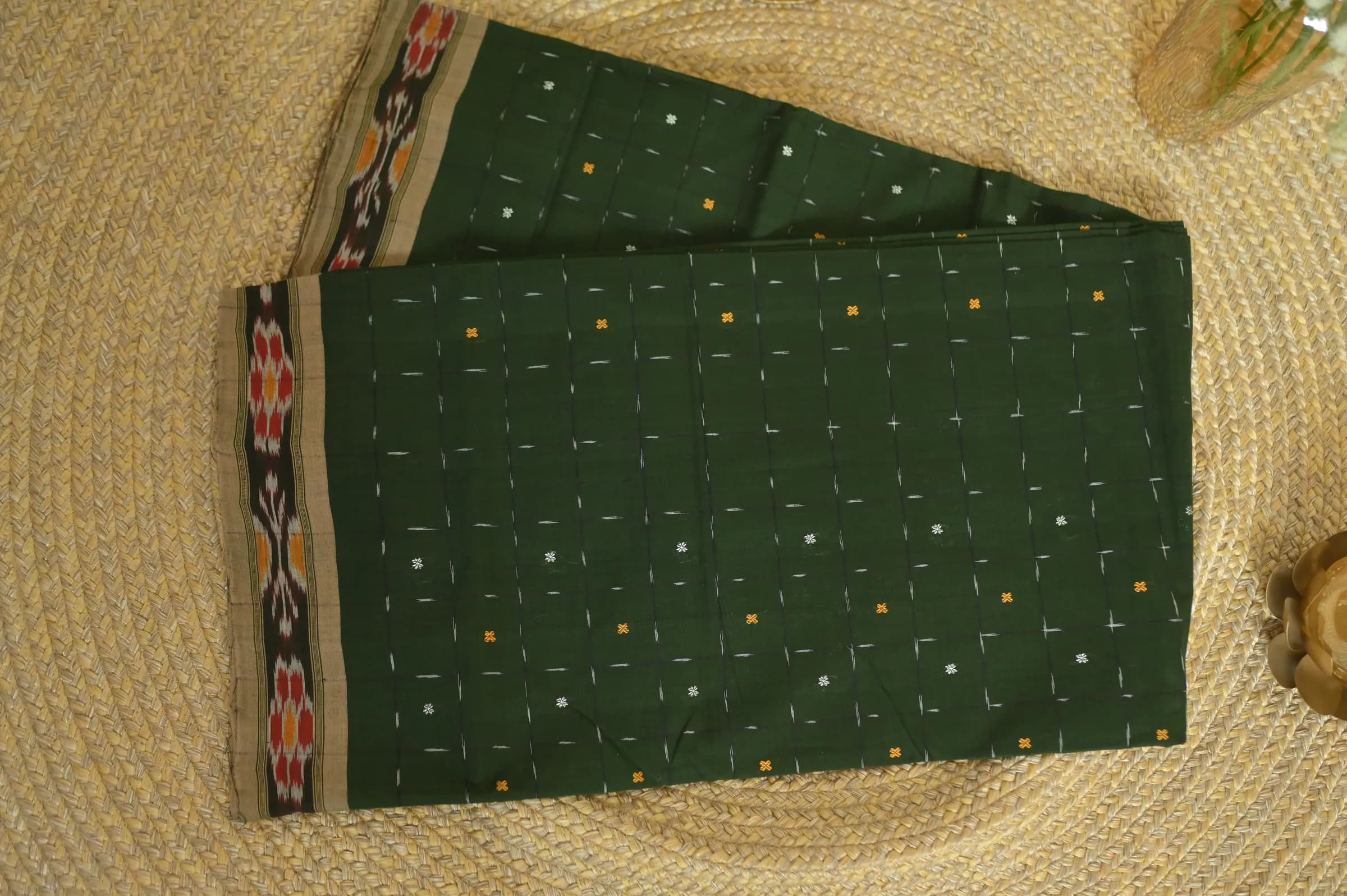 Handwoven Sambalpuri Cotton Saree – Deep Green with Traditional Ikat Border, photo 7 of 10