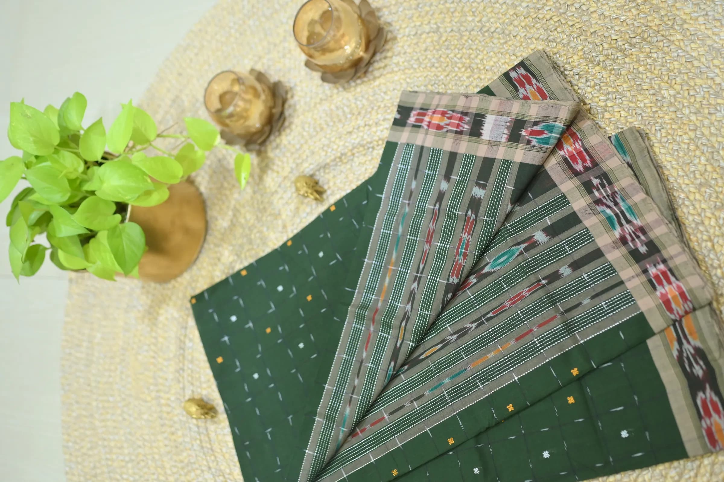 Handwoven Sambalpuri Cotton Saree – Deep Green with Traditional Ikat Border, photo 5 of 10